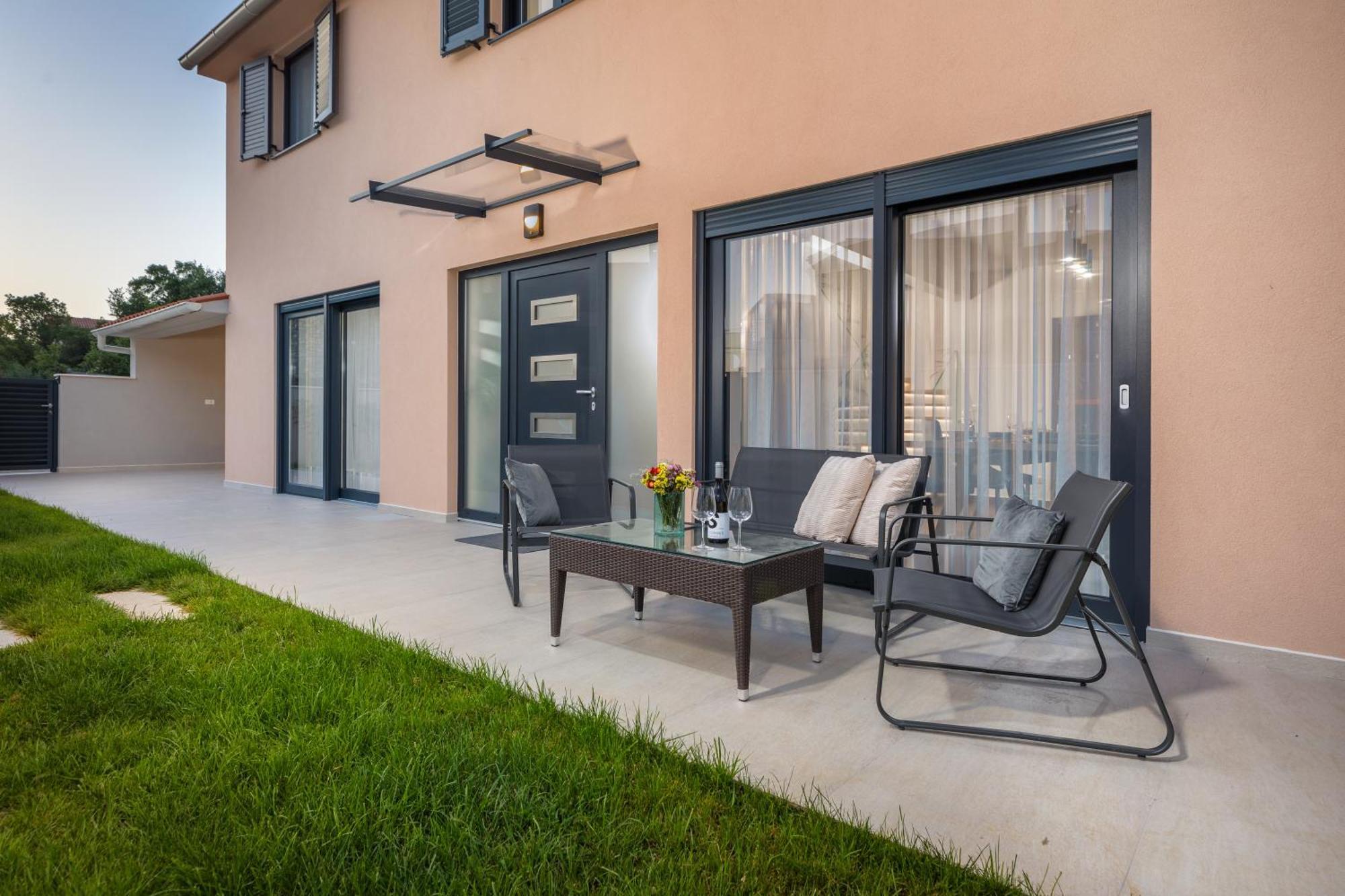Villa Nodus Bale Exteriér fotografie